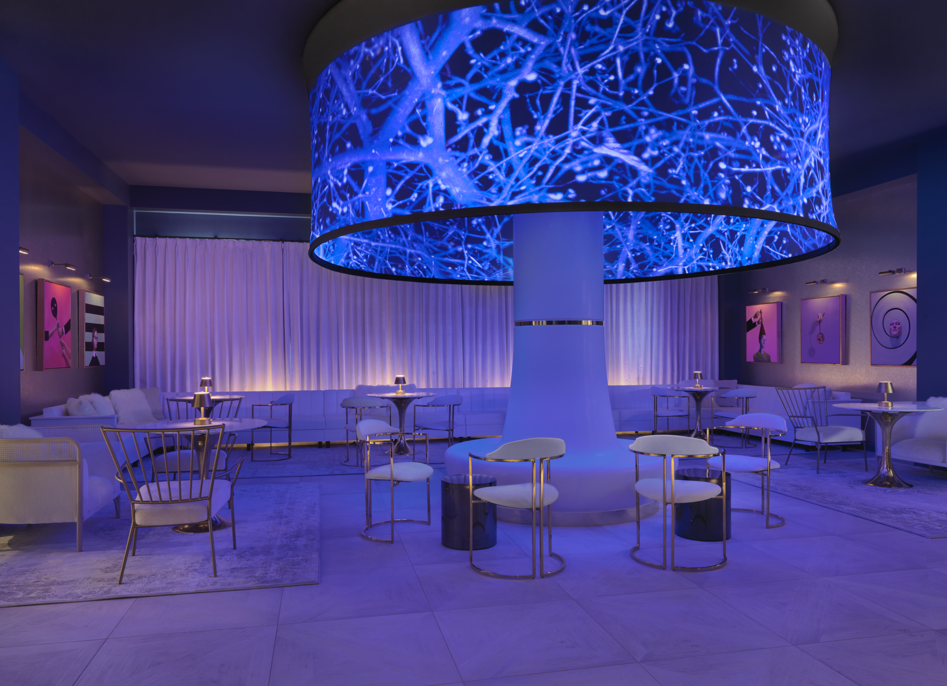 Lobby – Chameleon – Blue Design